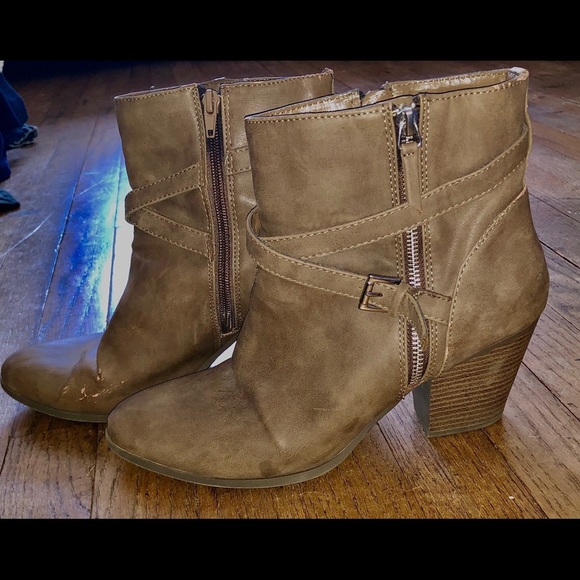 a.n.a Shoes - Ankle boots